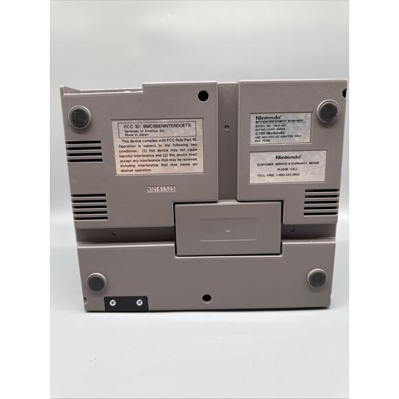 Nintendo NES 001 Entertainment System Console Bundle Tested Clean w Game - Picture 7 of 11